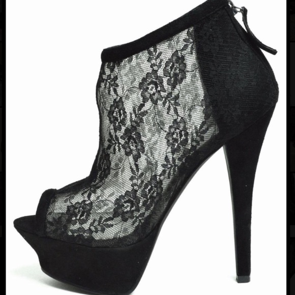 BEBE Platform Heel Olivia Lace Booties Black 7 - Picture 1 of 5